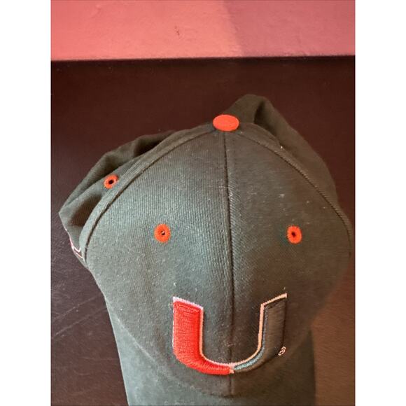 University of Miami Hurricanes Canes Hat Embroidered Logo Green U Signatures! - Picture 4 of 8